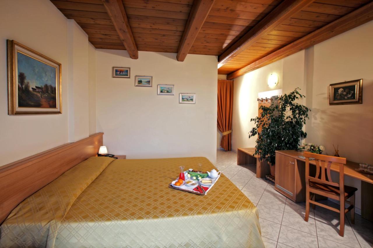 Hotel Tenuta Canta Volvera Bagian luar foto